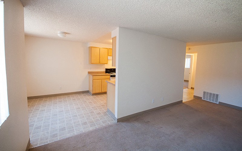 Sierra West Unit Dining Area